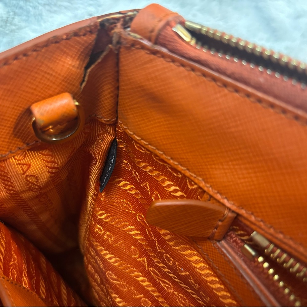 Authentic Prada BN2274 Saffiano Large Tote Papaya Orange Gold Hardware - Picture 10 of 12